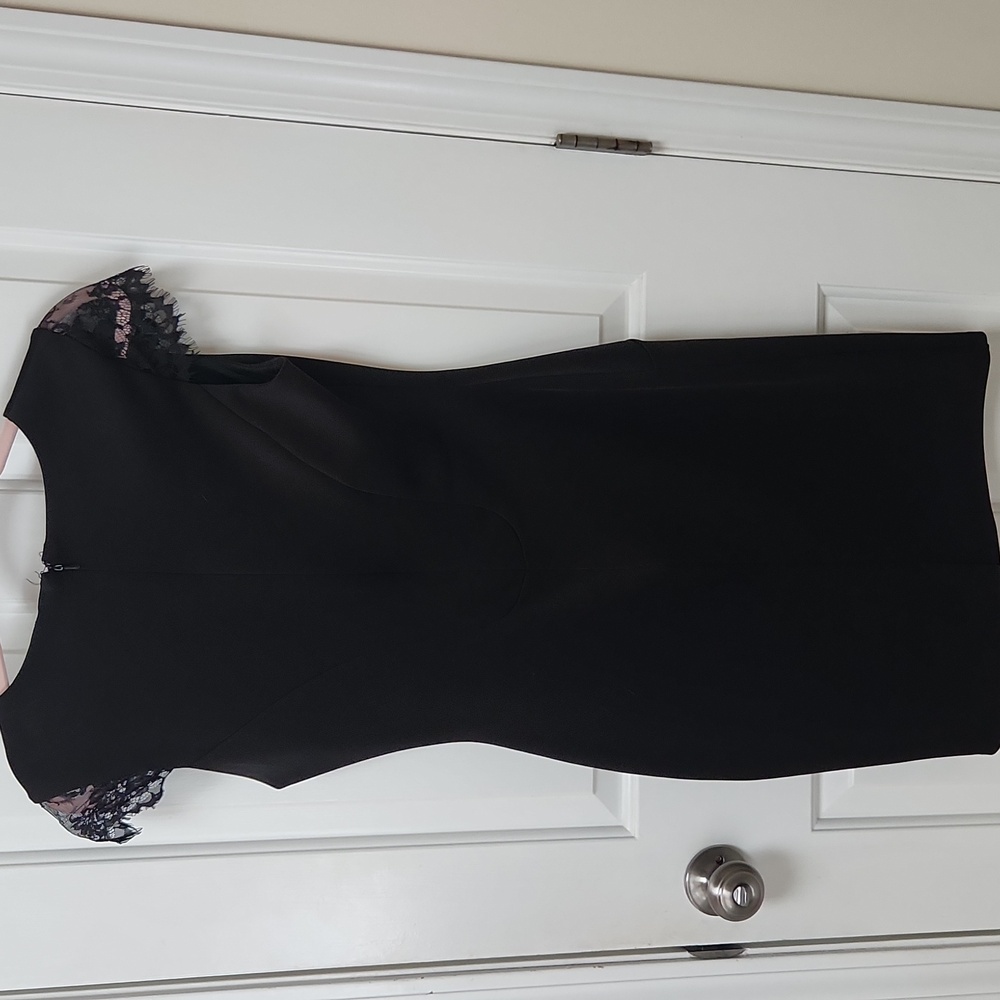 Simply Styled Medium Black Dress - Picture 3 of 4
